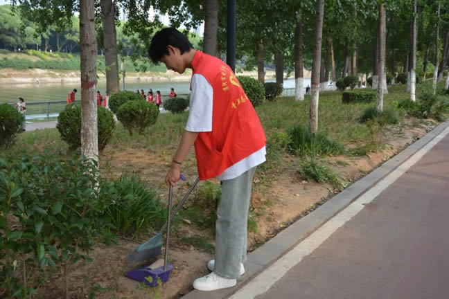 05.jpg